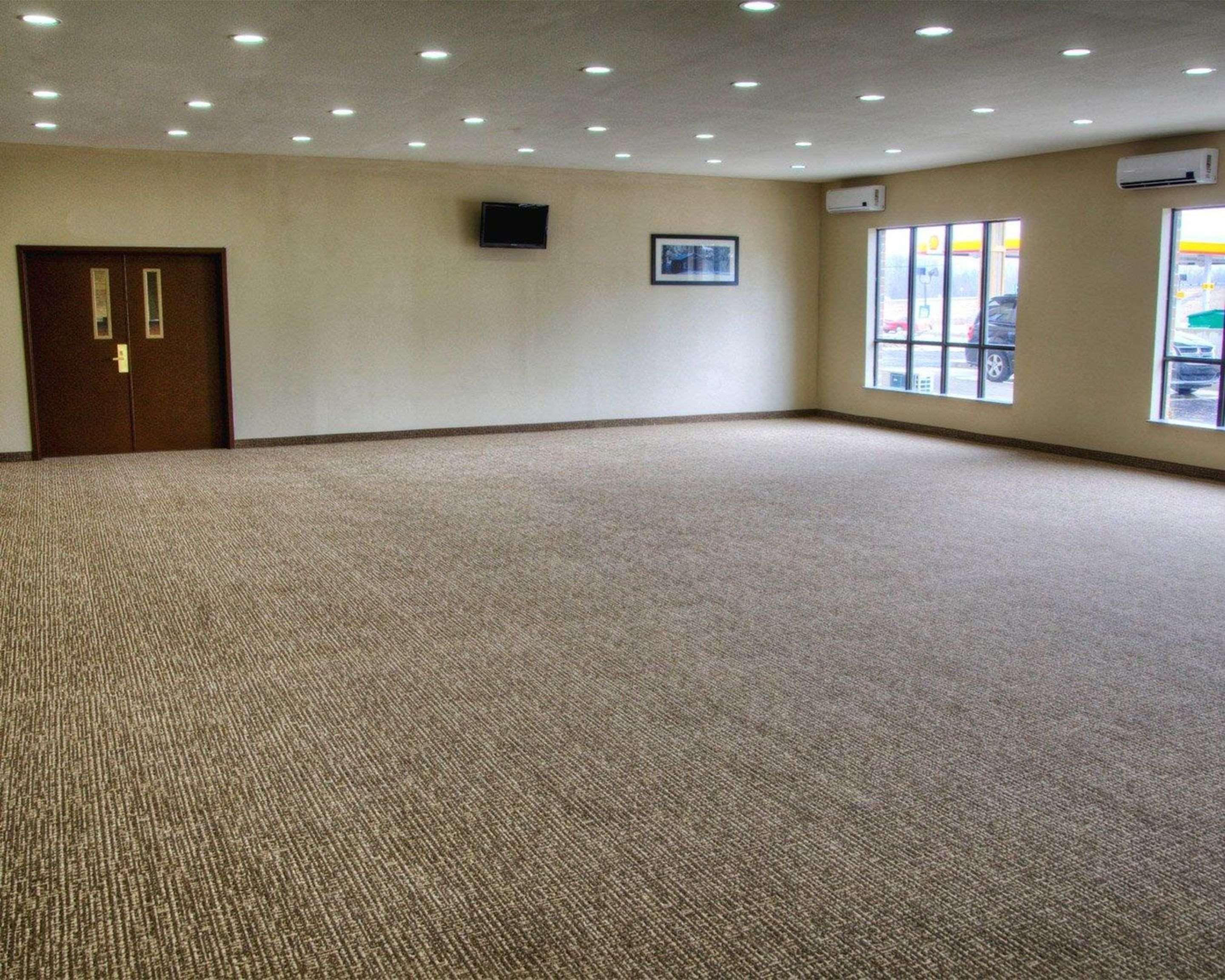 Comfort Suites Plymouth Near Us-30 Exteriör bild