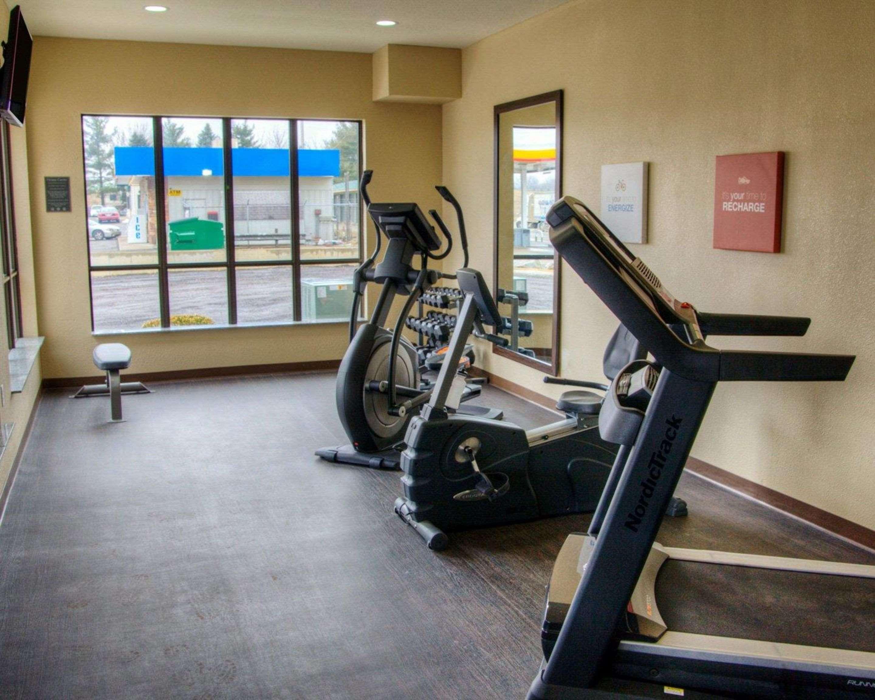 Comfort Suites Plymouth Near Us-30 Exteriör bild