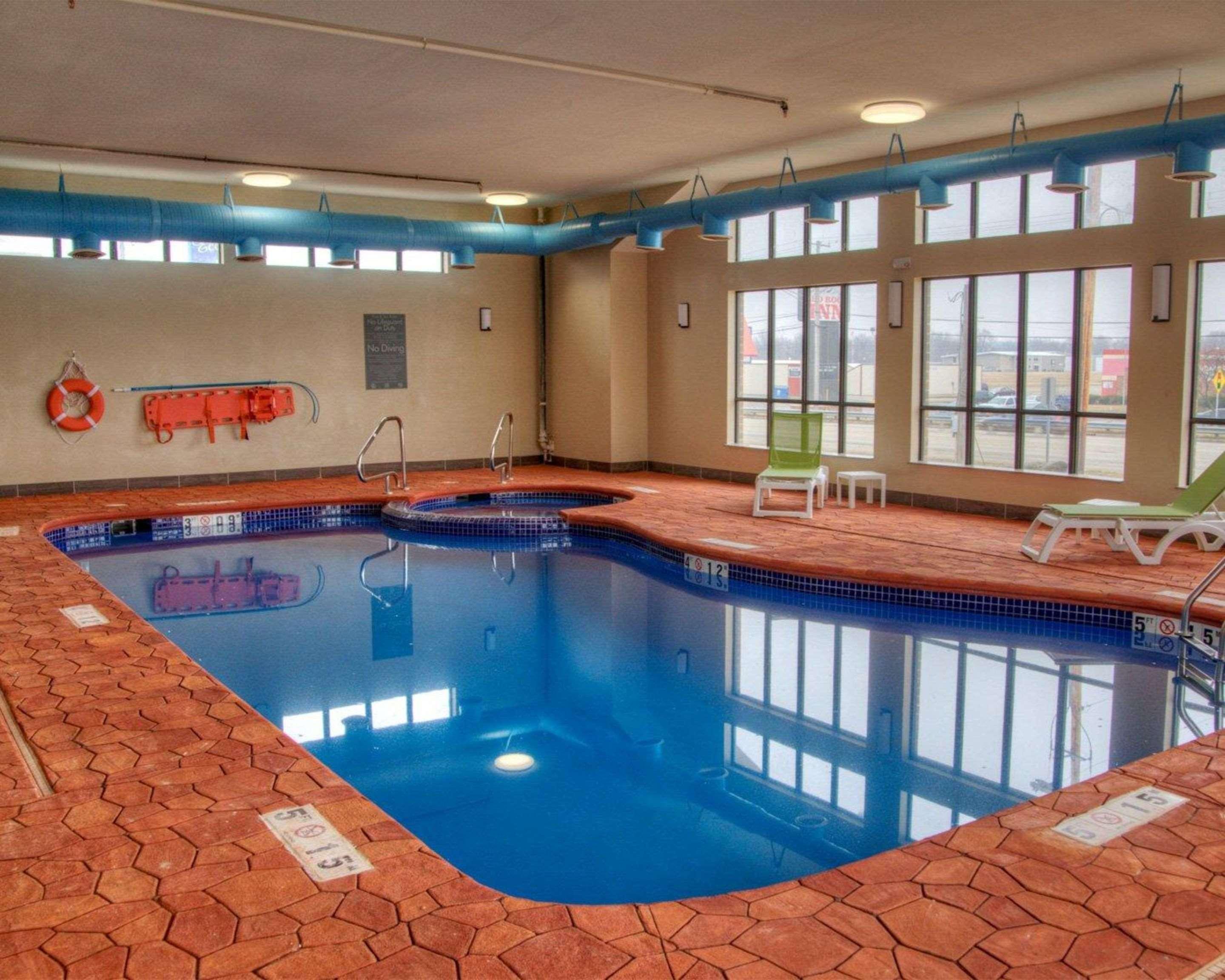 Comfort Suites Plymouth Near Us-30 Exteriör bild