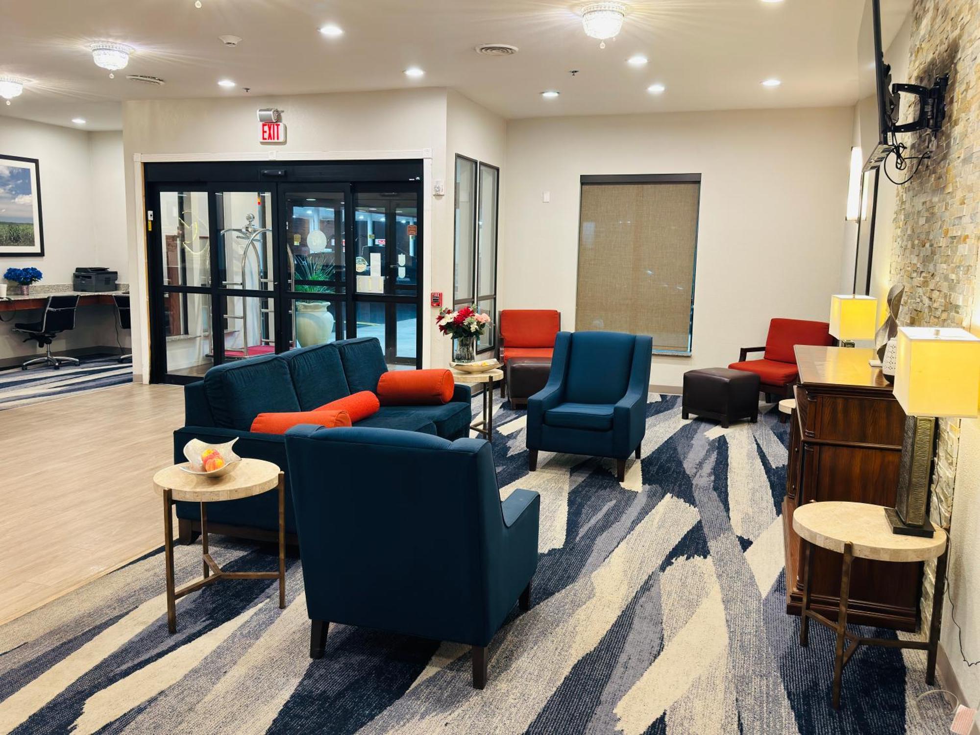 Comfort Suites Plymouth Near Us-30 Exteriör bild