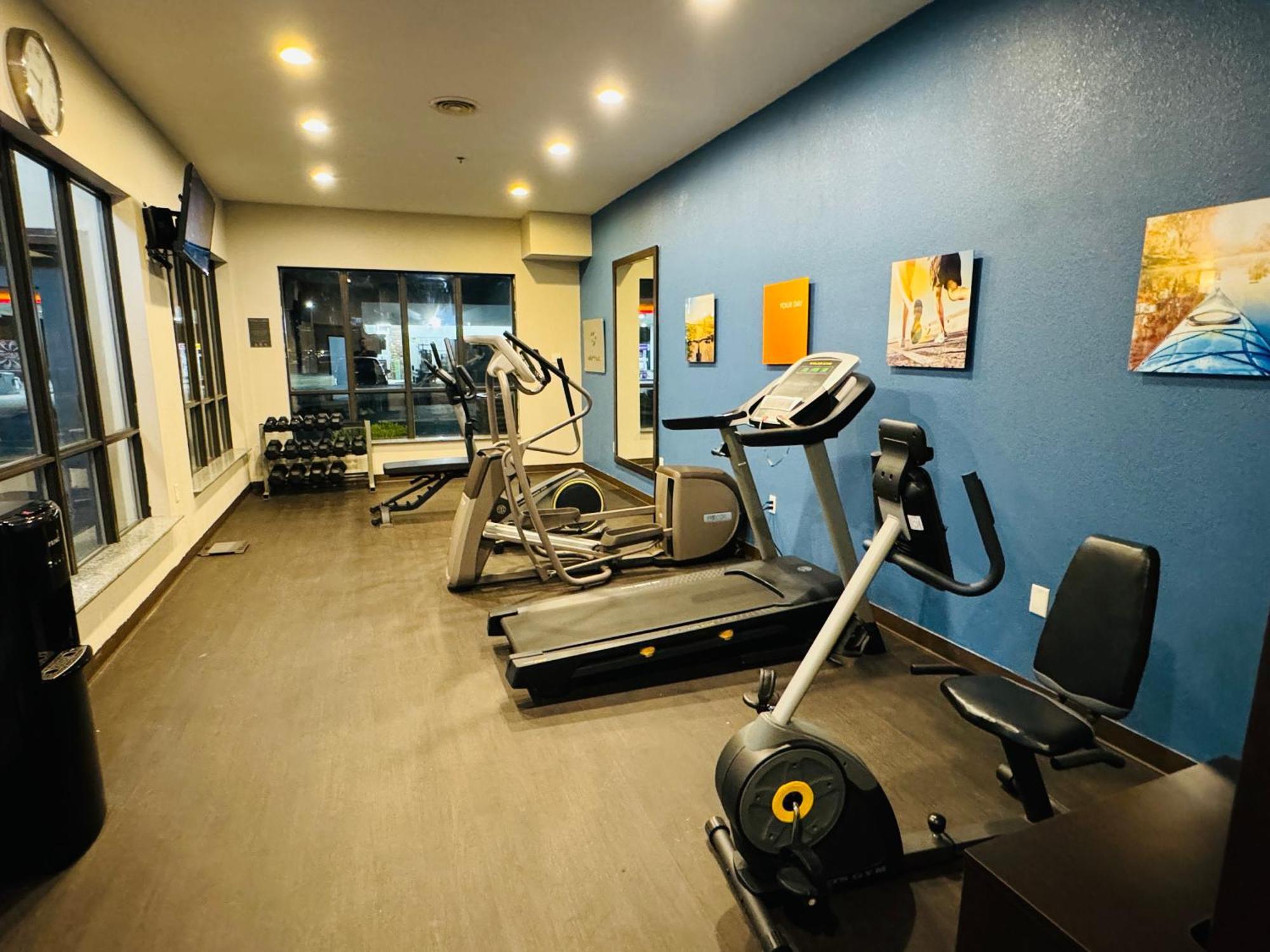 Comfort Suites Plymouth Near Us-30 Exteriör bild